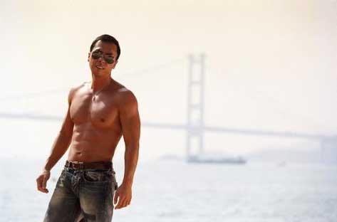 甄子丹肌肉图片,甄子丹肌肉训练照片 甄子丹肌肉图片,甄子丹肌肉训练照片