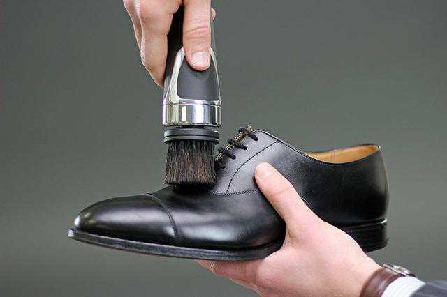 男生洗鞋注意这几点,穿几年都不显旧 男生洗鞋注意这几点,穿几年都不显旧