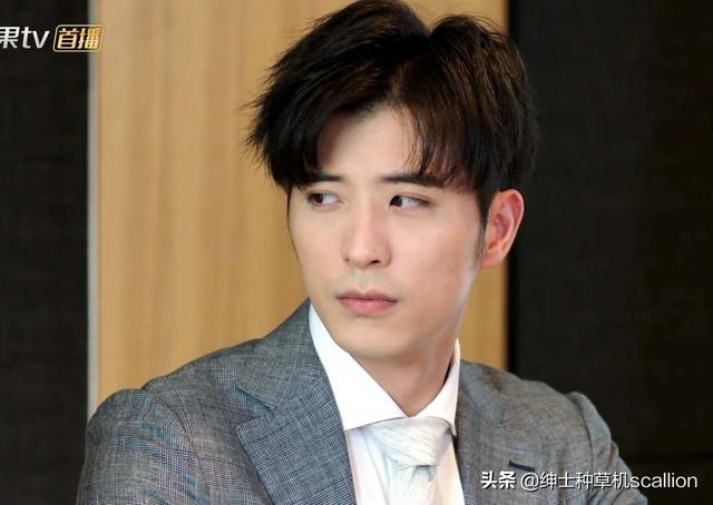 堪称教科书的职场穿法——从热播剧《奈何boss要娶我》看男神穿搭 堪称教科书的职场穿法——从热播剧《奈何boss要娶我》看男神穿搭