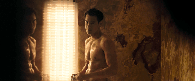 翻出彭于晏拍摄《邪不压正》时被导演“潜规则”,场面非常尴尬! 翻出彭于晏拍摄《邪不压正》时被导演“潜规则”,场面非常尴尬!