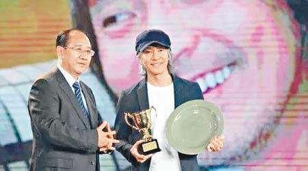 娱乐圈十大优秀男演员 娱乐圈十大优秀男演员