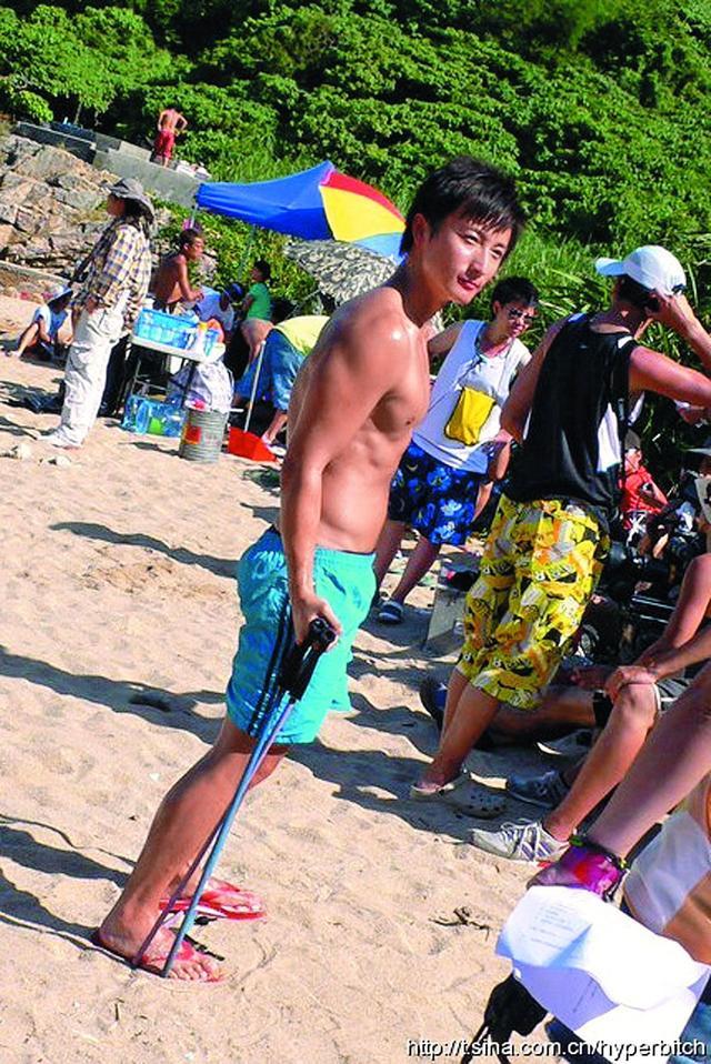 方力申和Stephy分手5个月,化悲愤为力量,变身肌肉男 方力申和Stephy分手5个月,化悲愤为力量,变身肌肉男