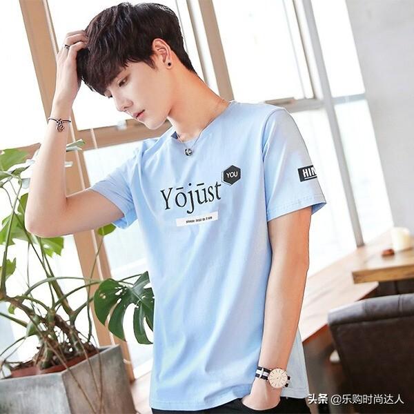潮男时尚短袖T恤,多彩人生穿出魅力风格 潮男时尚短袖T恤,多彩人生穿出魅力风格
