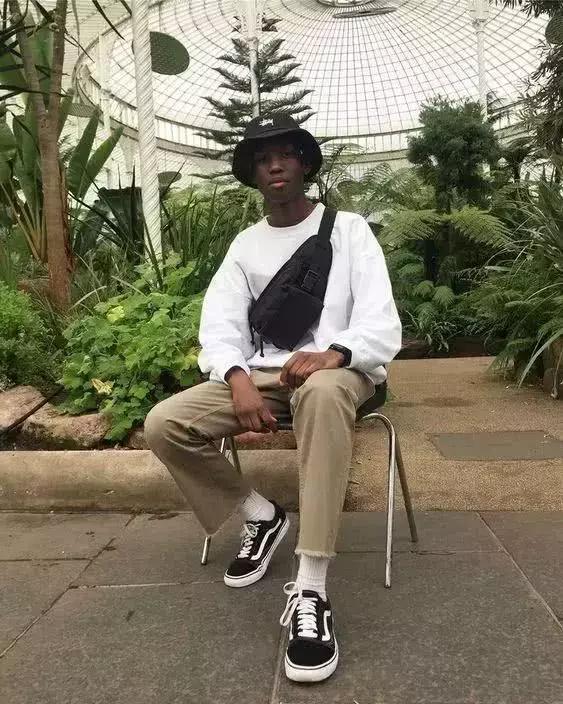 别再讨厌这个颜色了!它真的可以百搭所有单品! 别再讨厌这个颜色了!它真的可以百搭所有单品!