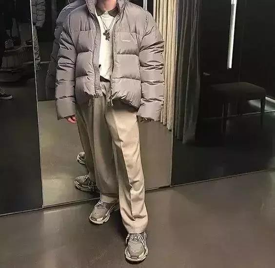 别再讨厌这个颜色了!它真的可以百搭所有单品! 别再讨厌这个颜色了!它真的可以百搭所有单品!