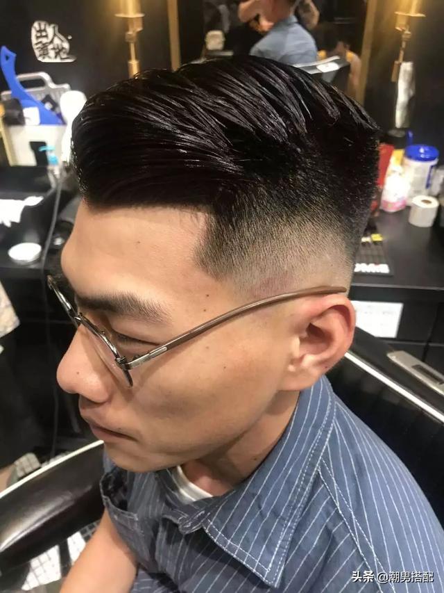 男士如何选择适合自己的发油?大帅逼必备! 男士如何选择适合自己的发油?大帅逼必备!