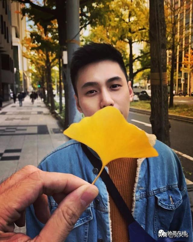 地铁小哥神似“钟汉良”!人畜无害的小肌肉男模清新又舒服! 地铁小哥神似“钟汉良”!人畜无害的小肌肉男模清新又舒服!