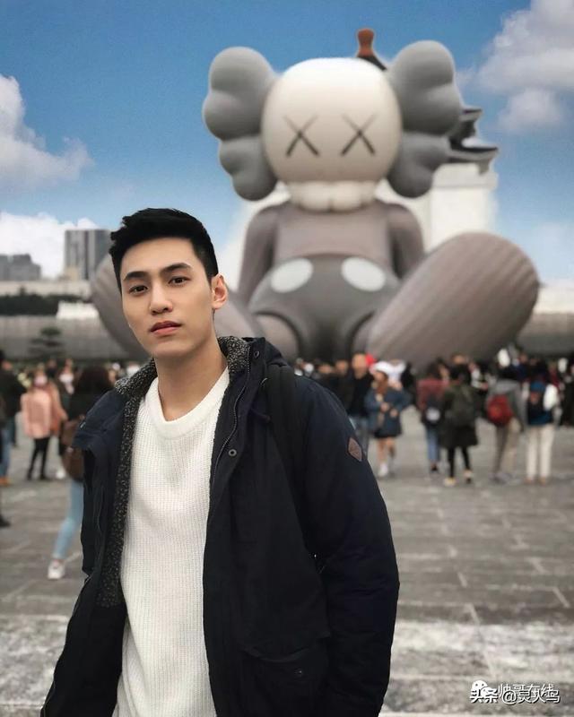 地铁小哥神似“钟汉良”!人畜无害的小肌肉男模清新又舒服! 地铁小哥神似“钟汉良”!人畜无害的小肌肉男模清新又舒服!