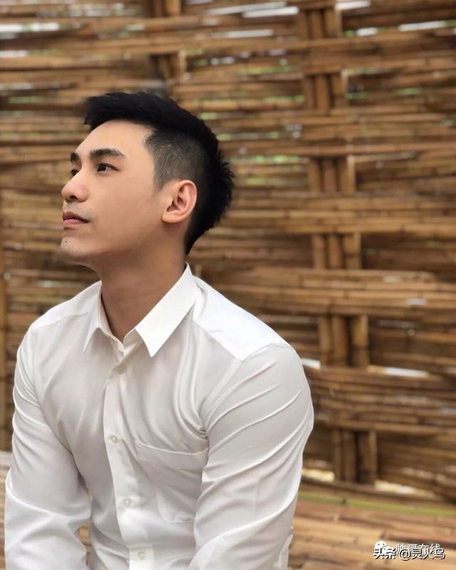 地铁小哥神似“钟汉良”!人畜无害的小肌肉男模清新又舒服! 地铁小哥神似“钟汉良”!人畜无害的小肌肉男模清新又舒服!