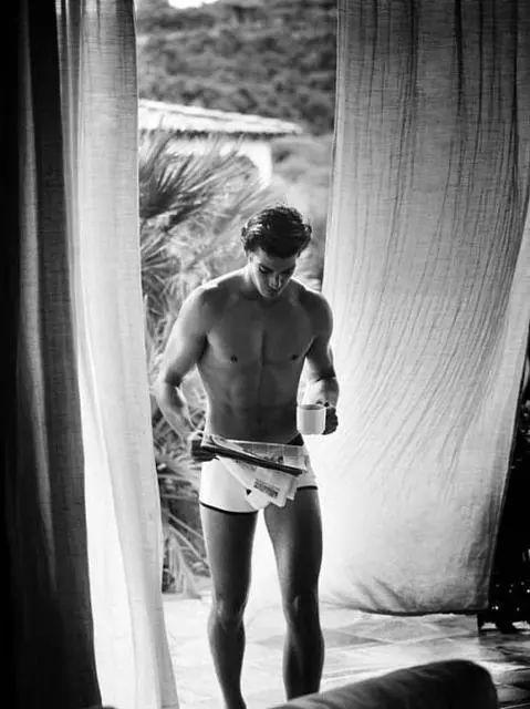 你真的学会用香水了吗?用对了方法,让香味环绕一整天不是问题! 你真的学会用香水了吗?用对了方法,让香味环绕一整天不是问题!