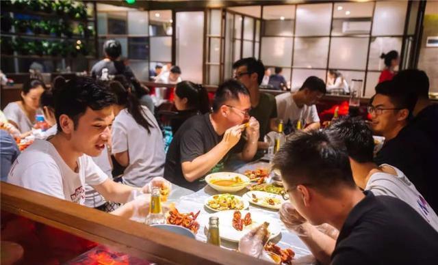 男士秋冬护肤方法大有讲究!5个护肤误区,让皮肤越变越糟! 男士秋冬护肤方法大有讲究!5个护肤误区,让皮肤越变越糟!