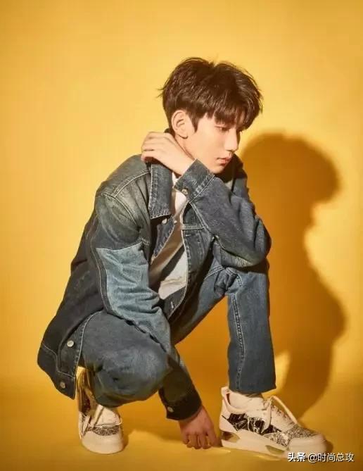 王源又帅了不少,新节目穿牛仔套装真养眼 王源又帅了不少,新节目穿牛仔套装真养眼