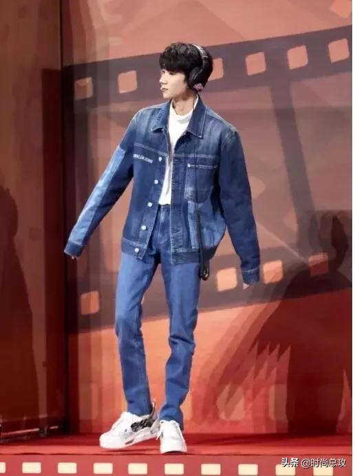王源又帅了不少,新节目穿牛仔套装真养眼 王源又帅了不少,新节目穿牛仔套装真养眼