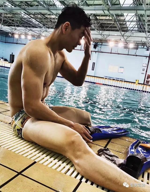 颜值不输宁泽涛,这样的游泳男神请给我来一打~ 颜值不输宁泽涛,这样的游泳男神请给我来一打~