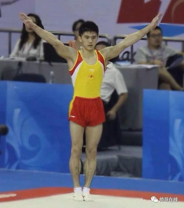 肌肉体操帅哥纪练深火了,萌脸小奶狗有颜有实力~ 肌肉体操帅哥纪练深火了,萌脸小奶狗有颜有实力~