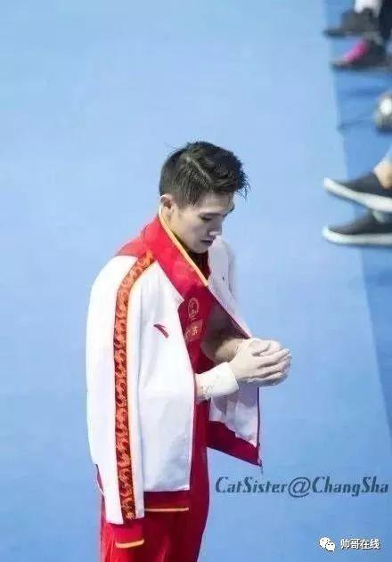 肌肉体操帅哥纪练深火了,萌脸小奶狗有颜有实力~ 肌肉体操帅哥纪练深火了,萌脸小奶狗有颜有实力~