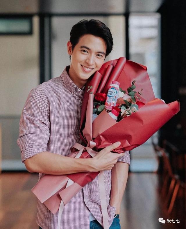 我发现惹泰国最帅的男孩纸!!三胖Jamesji 我发现惹泰国最帅的男孩纸!!三胖Jamesji