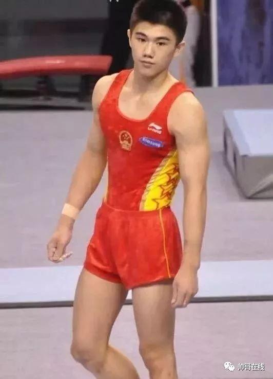 肌肉体操帅哥纪练深火了,萌脸小奶狗有颜有实力~ 肌肉体操帅哥纪练深火了,萌脸小奶狗有颜有实力~