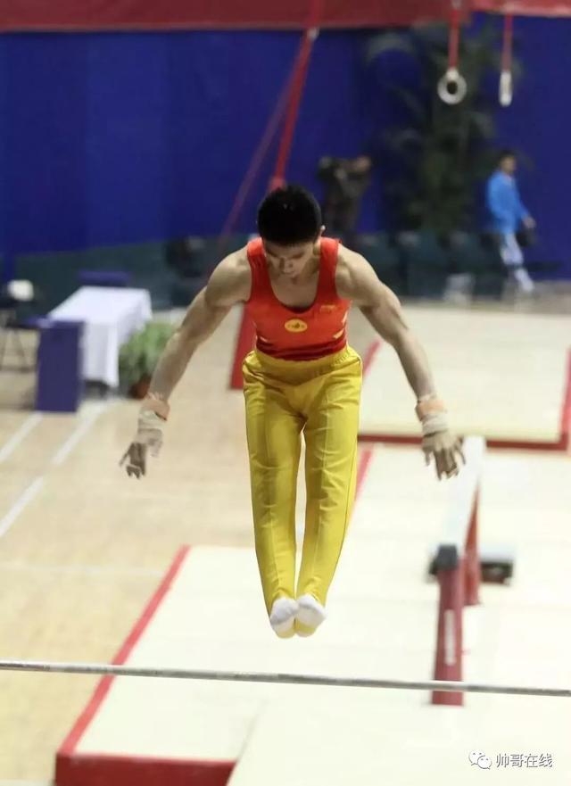 肌肉体操帅哥纪练深火了,萌脸小奶狗有颜有实力~ 肌肉体操帅哥纪练深火了,萌脸小奶狗有颜有实力~