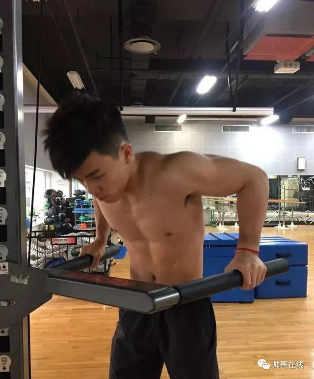 肌肉体操帅哥纪练深火了,萌脸小奶狗有颜有实力~ 肌肉体操帅哥纪练深火了,萌脸小奶狗有颜有实力~