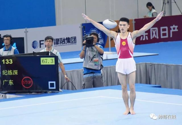 肌肉体操帅哥纪练深火了,萌脸小奶狗有颜有实力~ 肌肉体操帅哥纪练深火了,萌脸小奶狗有颜有实力~