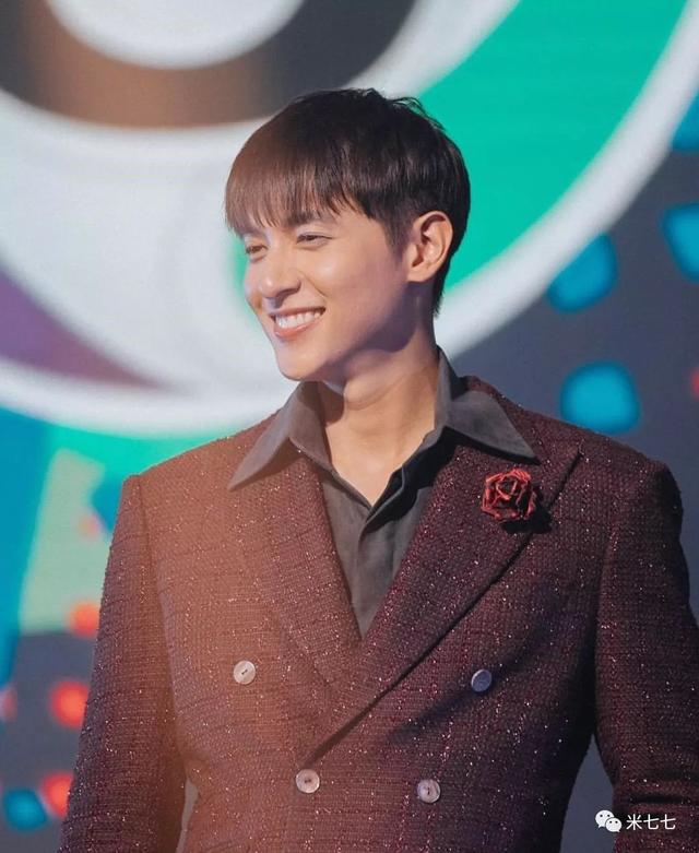 我发现惹泰国最帅的男孩纸!!三胖Jamesji 我发现惹泰国最帅的男孩纸!!三胖Jamesji