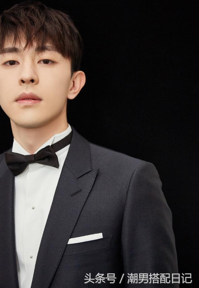 行走的治愈系,看“一本正经”的邓伦如何搭出不一样的自己 行走的治愈系,看“一本正经”的邓伦如何搭出不一样的自己