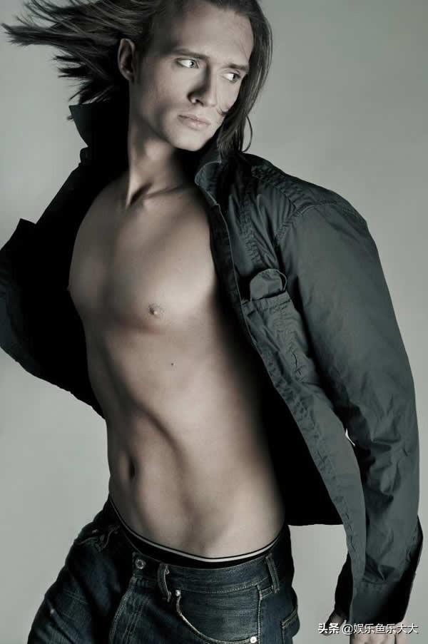 帅气而且身材很好的欧美肌肉帅哥照片 帅气而且身材很好的欧美肌肉帅哥照片