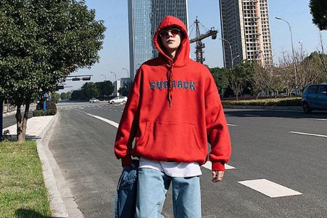 基础卫衣挑花眼,圆领和连帽到底有什么区别? 基础卫衣挑花眼,圆领和连帽到底有什么区别?