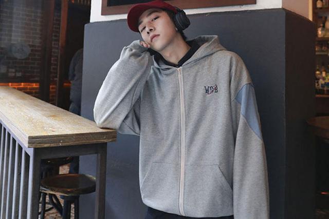 基础卫衣挑花眼,圆领和连帽到底有什么区别? 基础卫衣挑花眼,圆领和连帽到底有什么区别?