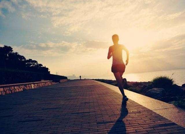 三、四月份是适合跑步的月份,你知道这是为什么吗? 三、四月份是适合跑步的月份,你知道这是为什么吗?