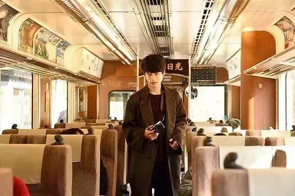 唱歌跳舞俱佳的张艺兴 穿搭也很厉害! 唱歌跳舞俱佳的张艺兴 穿搭也很厉害!