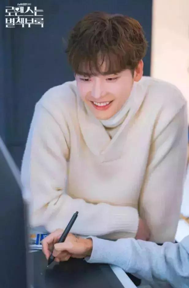 唱歌跳舞俱佳的张艺兴 穿搭也很厉害! 唱歌跳舞俱佳的张艺兴 穿搭也很厉害!