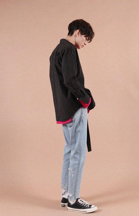 穿牛仔裤懒得卷裤脚?试试时髦的毛边款式 穿牛仔裤懒得卷裤脚?试试时髦的毛边款式