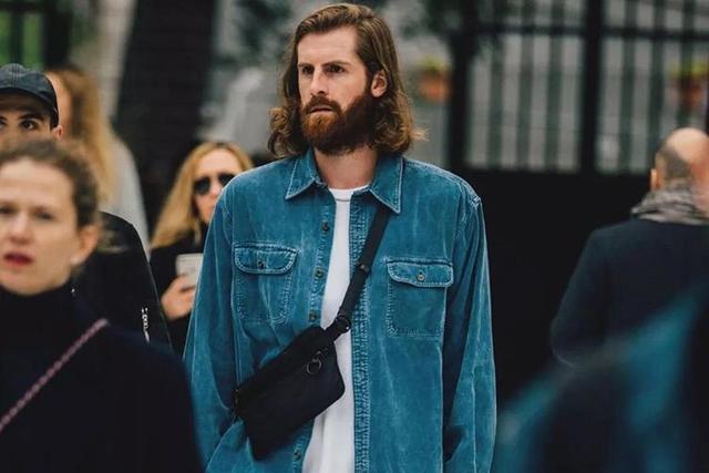 换季这样穿牛仔衬衫,气质甩路人几条街 换季这样穿牛仔衬衫,气质甩路人几条街