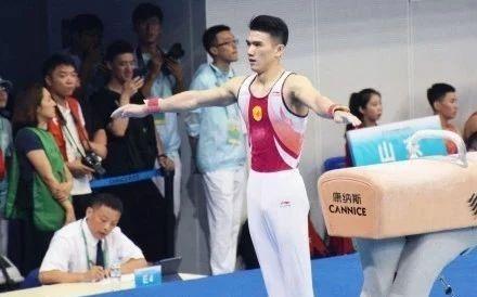 94年体操小将纪练深凭借颜值腱子肉走红 94年体操小将纪练深凭借颜值腱子肉走红