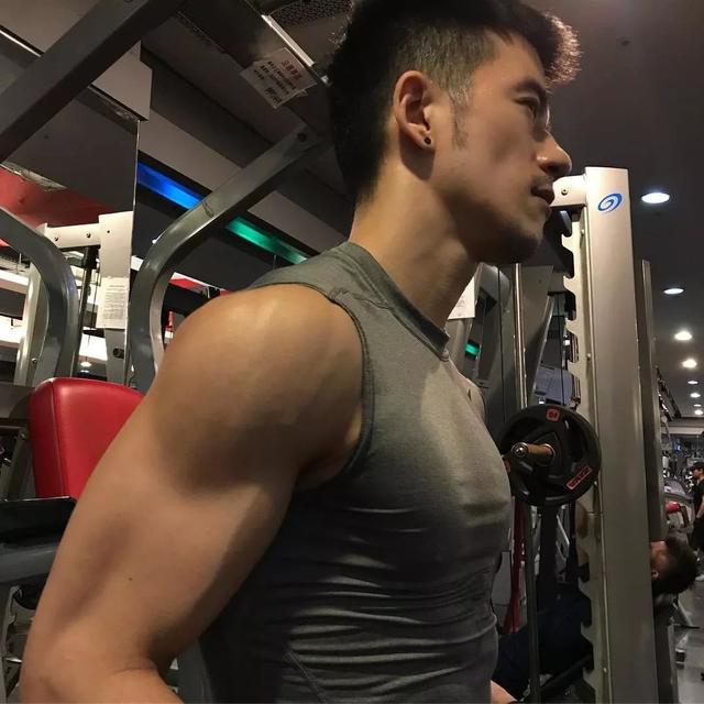 偶像明星写真:台湾“天菜”纪言恺的《纪律》 偶像明星写真:台湾“天菜”纪言恺的《纪律》