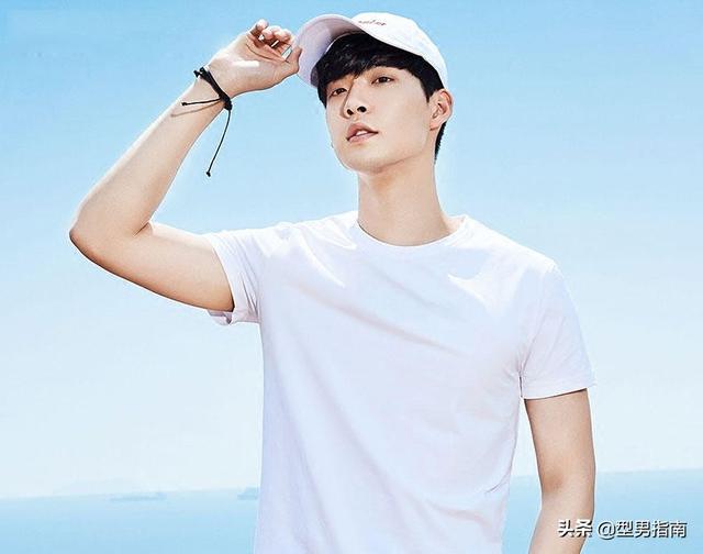 白色T恤搭配千千万,如何才能让自己穿得好看? 白色T恤搭配千千万,如何才能让自己穿得好看?