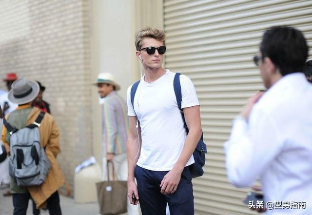 白色T恤搭配千千万,如何才能让自己穿得好看? 白色T恤搭配千千万,如何才能让自己穿得好看?