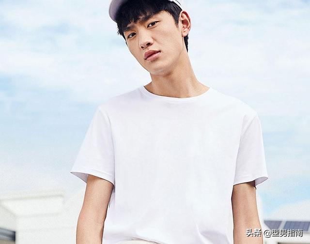 白色T恤搭配千千万,如何才能让自己穿得好看? 白色T恤搭配千千万,如何才能让自己穿得好看?