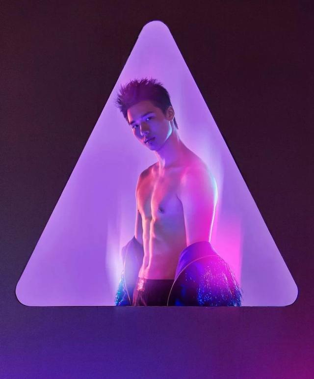 陈艾森:冠军来得并不容易,台上一分钟,台下十年功 陈艾森:冠军来得并不容易,台上一分钟,台下十年功