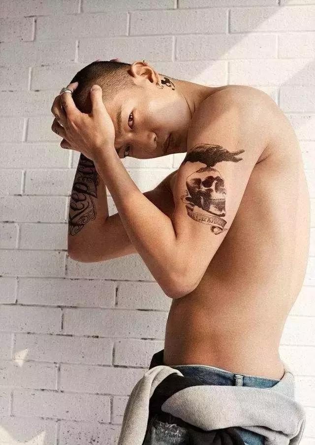 从寸头的刘启,到温文尔雅的五阿哥,再到到满是心机的影子长安 从寸头的刘启,到温文尔雅的五阿哥,再到到满是心机的影子长安