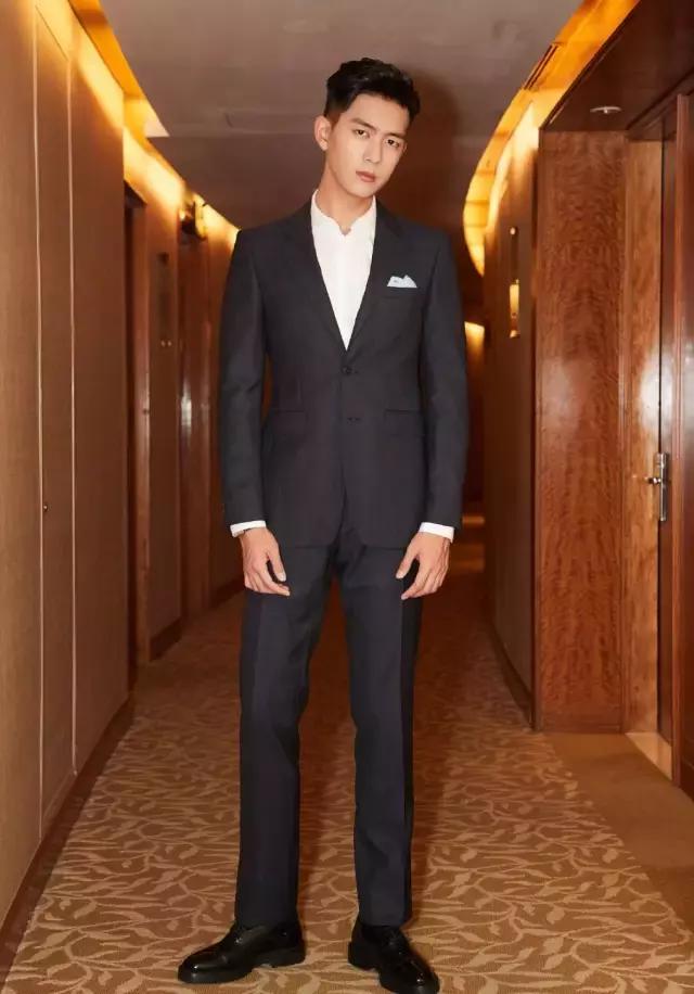 二十七岁的他，依然不温不火，李现何时能红起来？