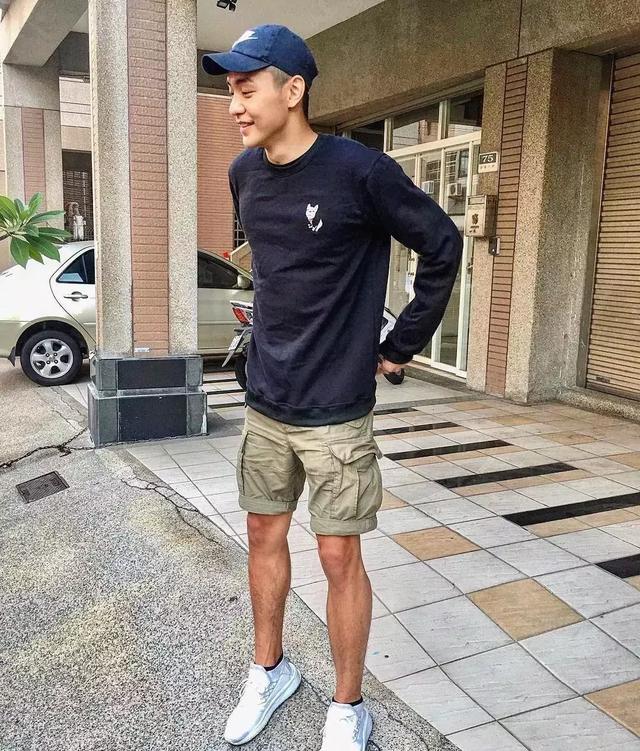 台大体育生校草,满屏荷尔蒙公狗腰吸睛撩粉 台大体育生校草,满屏荷尔蒙公狗腰吸睛撩粉