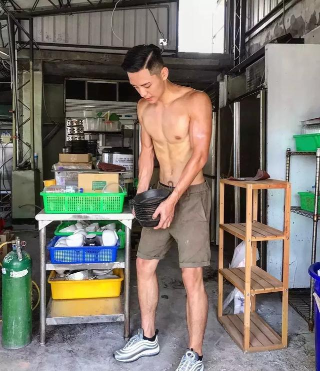 台大体育生校草,满屏荷尔蒙公狗腰吸睛撩粉 台大体育生校草,满屏荷尔蒙公狗腰吸睛撩粉