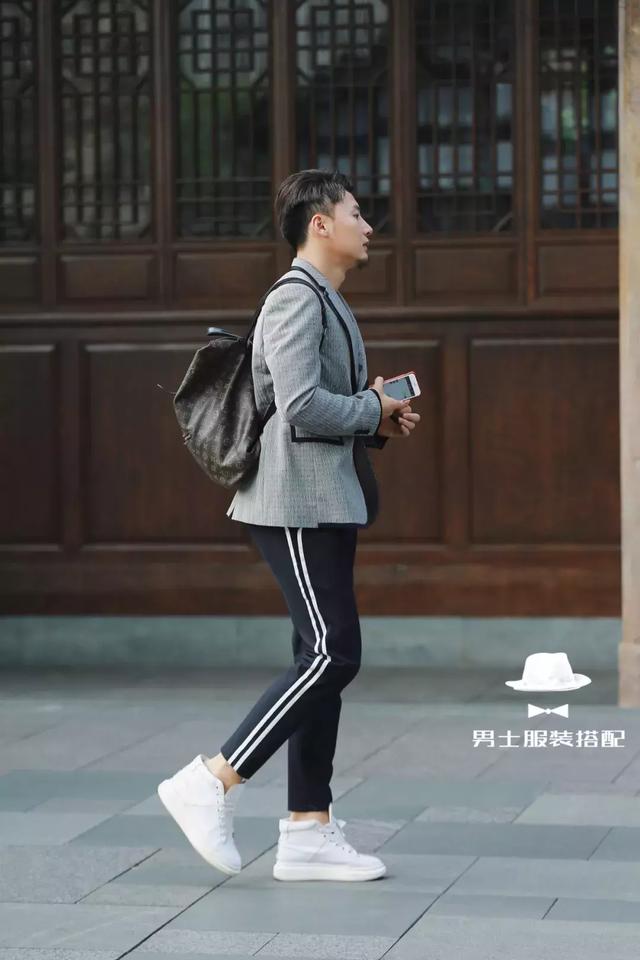 为什么时尚达人今年都喜欢穿这条裤子? 为什么时尚达人今年都喜欢穿这条裤子?