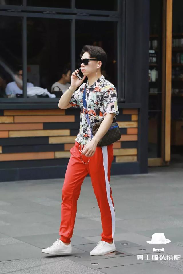 为什么时尚达人今年都喜欢穿这条裤子? 为什么时尚达人今年都喜欢穿这条裤子?