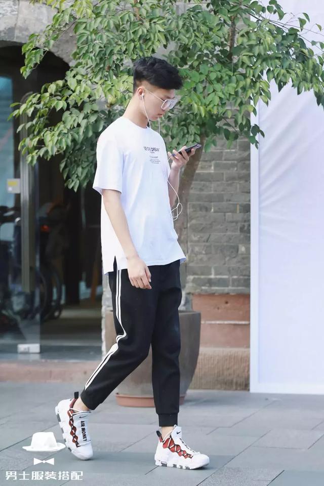 为什么时尚达人今年都喜欢穿这条裤子? 为什么时尚达人今年都喜欢穿这条裤子?