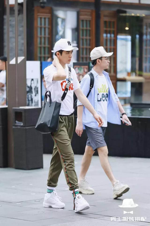 为什么时尚达人今年都喜欢穿这条裤子? 为什么时尚达人今年都喜欢穿这条裤子?