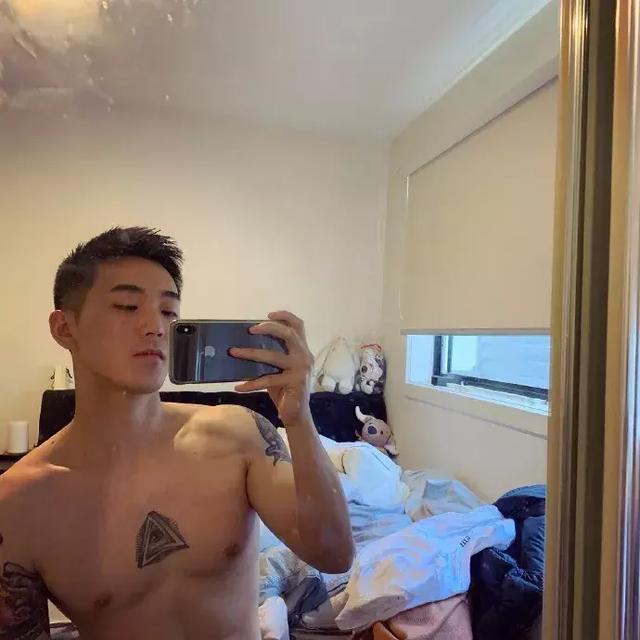 曾经咸蛋家的红人主播 就是他 曾经咸蛋家的红人主播 就是他